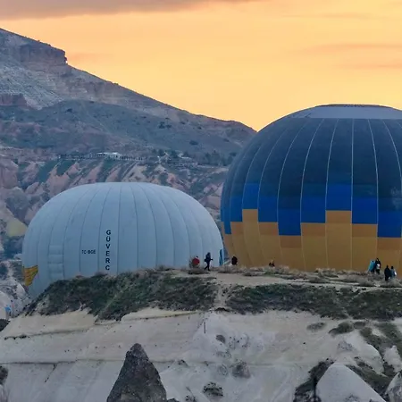 Bed & Breakfast Naraca Cave House