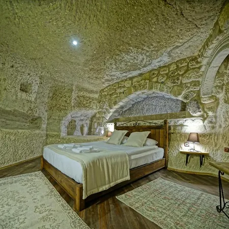 Bed & Breakfast Naraca Cave House