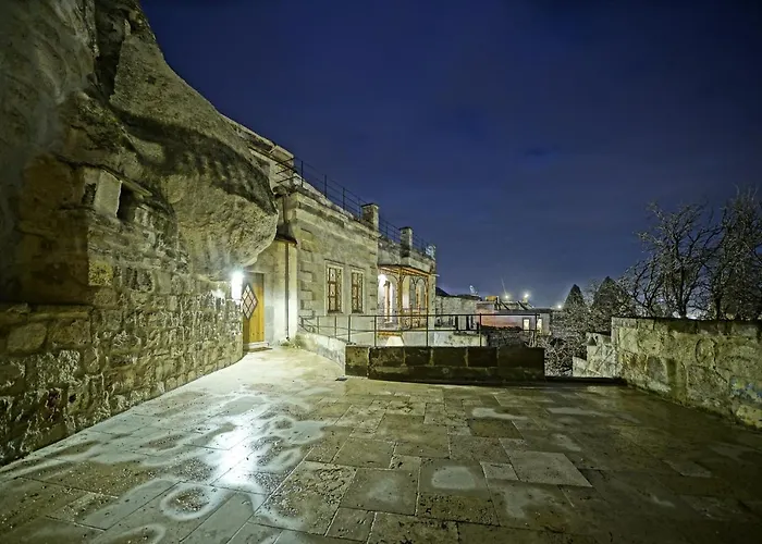 Naraca Cave House Frühstückspension